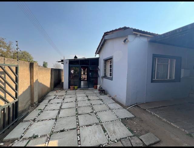 4 BEDROOM HOUSE FOR SALE IN HEIDELBERG CENTRAL